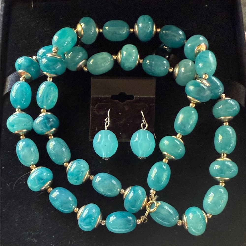 Elegant Turquoise Bead Necklace and Earring Set
